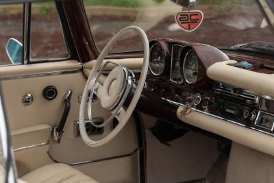 1966 Mercedes - Benz 300 SE Coup&eacute;