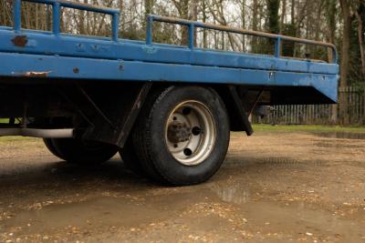 1982 Mercedes - Benz 608D (Flatbed)
