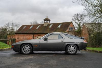 1993 Porsche 928 GT