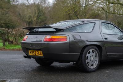 1993 Porsche 928 GT
