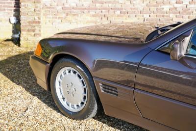 1993 Mercedes - Benz 300 SL &ldquo;Brown over brown&rdquo;