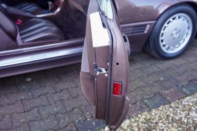 1993 Mercedes - Benz 300 SL &ldquo;Brown over brown&rdquo;