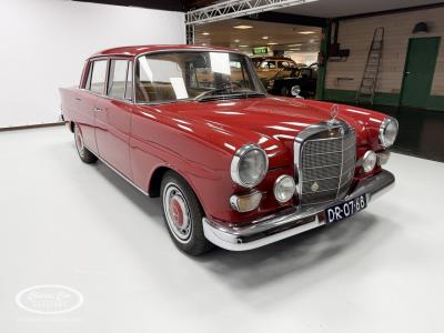 1967 Mercedes - Benz 200