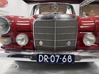 1967 Mercedes - Benz 200