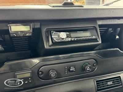 2002 Land Rover Defender 90