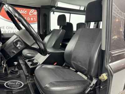 2002 Land Rover Defender 90
