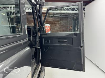 2002 Land Rover Defender 90