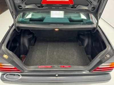 1985 Mercedes - Benz 300E