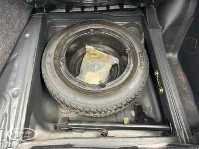 1985 Mercedes - Benz 300E