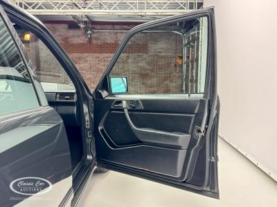 1985 Mercedes - Benz 300E