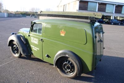 1945 Morris Z VAN