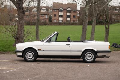 1987 BMW 320i Convertible