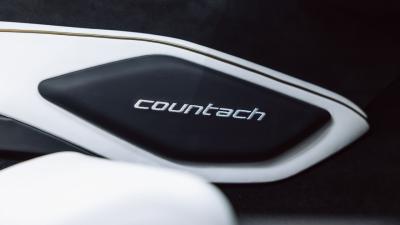 2022 Lamborghini Countach LPI 800-4