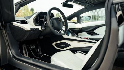 2022 Lamborghini Countach LPI 800-4