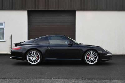 2005 Porsche 911 CARRERA 2 S