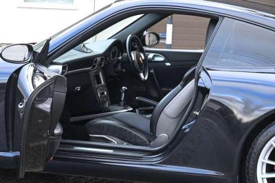 2005 Porsche 911 CARRERA 2 S