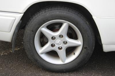 1995 Mercedes - Benz E220 COUPE AUTO