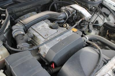 1995 Mercedes - Benz E220 COUPE AUTO