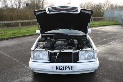 1995 Mercedes - Benz E220 COUPE AUTO