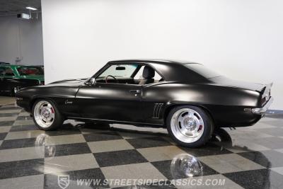 1969 Chevrolet Camaro Z/28 Tribute Restomod