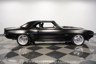 1969 Chevrolet Camaro Z/28 Tribute Restomod