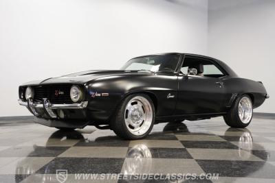 1969 Chevrolet Camaro Z/28 Tribute Restomod
