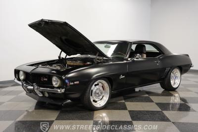 1969 Chevrolet Camaro Z/28 Tribute Restomod