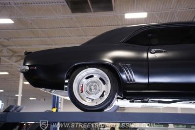 1969 Chevrolet Camaro Z/28 Tribute Restomod