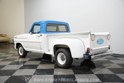 1967 Ford F-100 Stepside