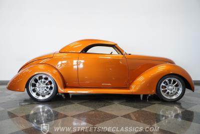 1939 Ford Roadster