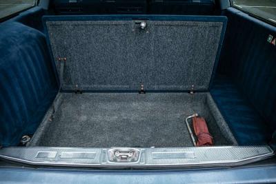 1993 Mercedes - Benz E220 ESTATE