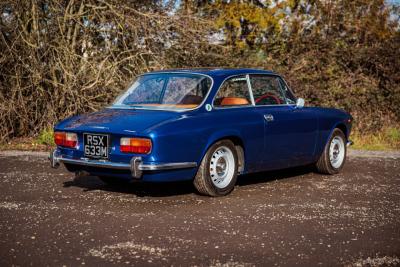 1974 Alfa Romeo GTV 2000