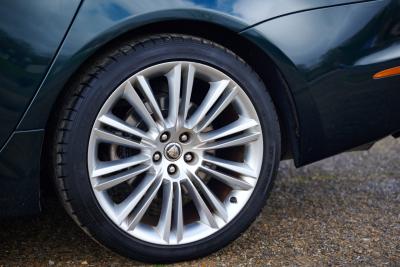 2010 Jaguar XJ V8 Premium Luxury (5.0 litre)