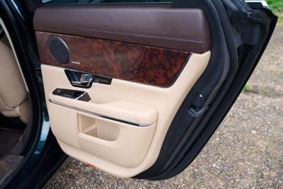 2010 Jaguar XJ V8 Premium Luxury (5.0 litre)