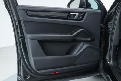 2022 Porsche Cayenne