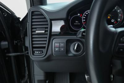 2022 Porsche Cayenne