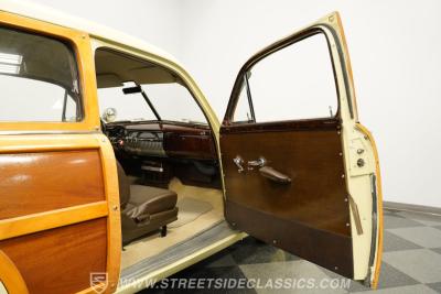 1951 Mercury Woody Wagon restomod