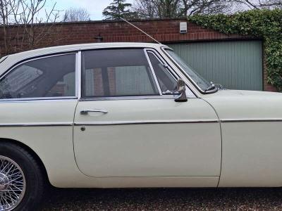 1969 MG B GT