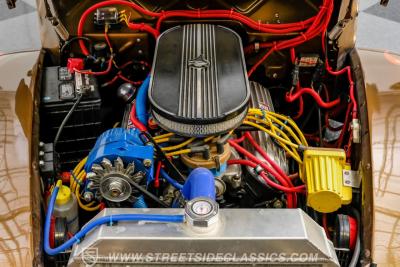 1940 Ford Deluxe Tudor Sedan