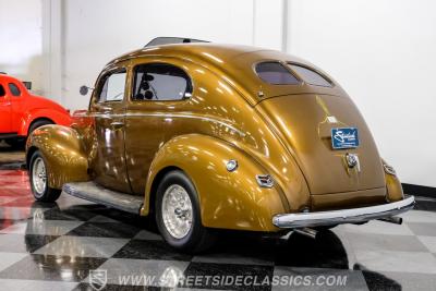 1940 Ford Deluxe Tudor Sedan