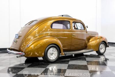 1940 Ford Deluxe Tudor Sedan