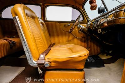 1940 Ford Deluxe Tudor Sedan