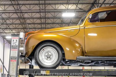 1940 Ford Deluxe Tudor Sedan