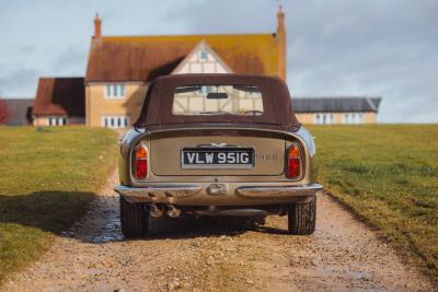 1968 Aston Martin DB6 Volante