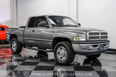 2002 Dodge Ram 2500 Quad Cab Laramie SLT