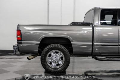 2002 Dodge Ram 2500 Quad Cab Laramie SLT