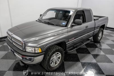 2002 Dodge Ram 2500 Quad Cab Laramie SLT