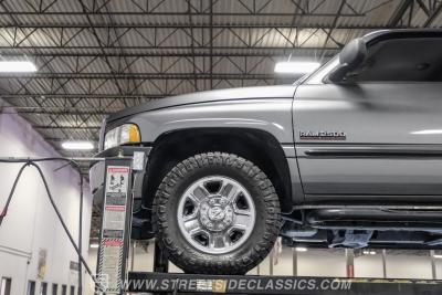 2002 Dodge Ram 2500 Quad Cab Laramie SLT