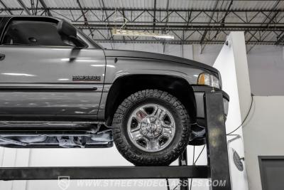 2002 Dodge Ram 2500 Quad Cab Laramie SLT