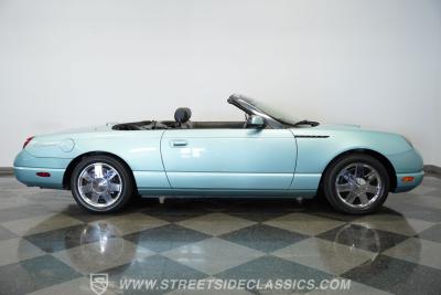 2002 Ford Thunderbird